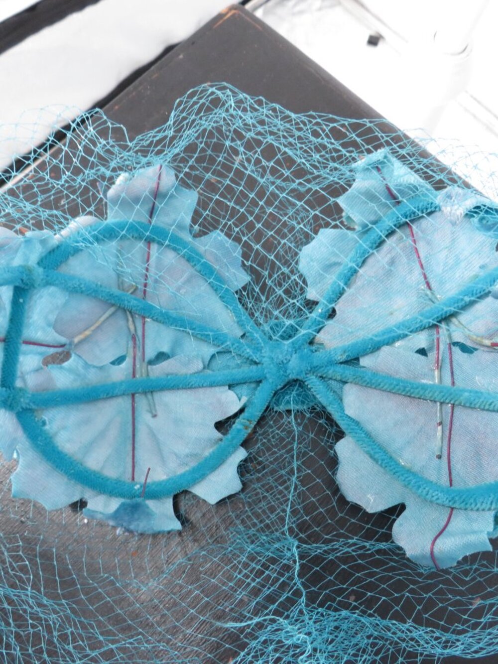 Vintage Blue Pillbox Hat Veiled Floral Fascinator Turquoise Velvet One Size OS - Picture 10 of 14